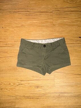 Y2K vintage low-rise mini chino shorts